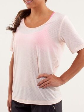 Lululemon Drish Tee Parfait Pink